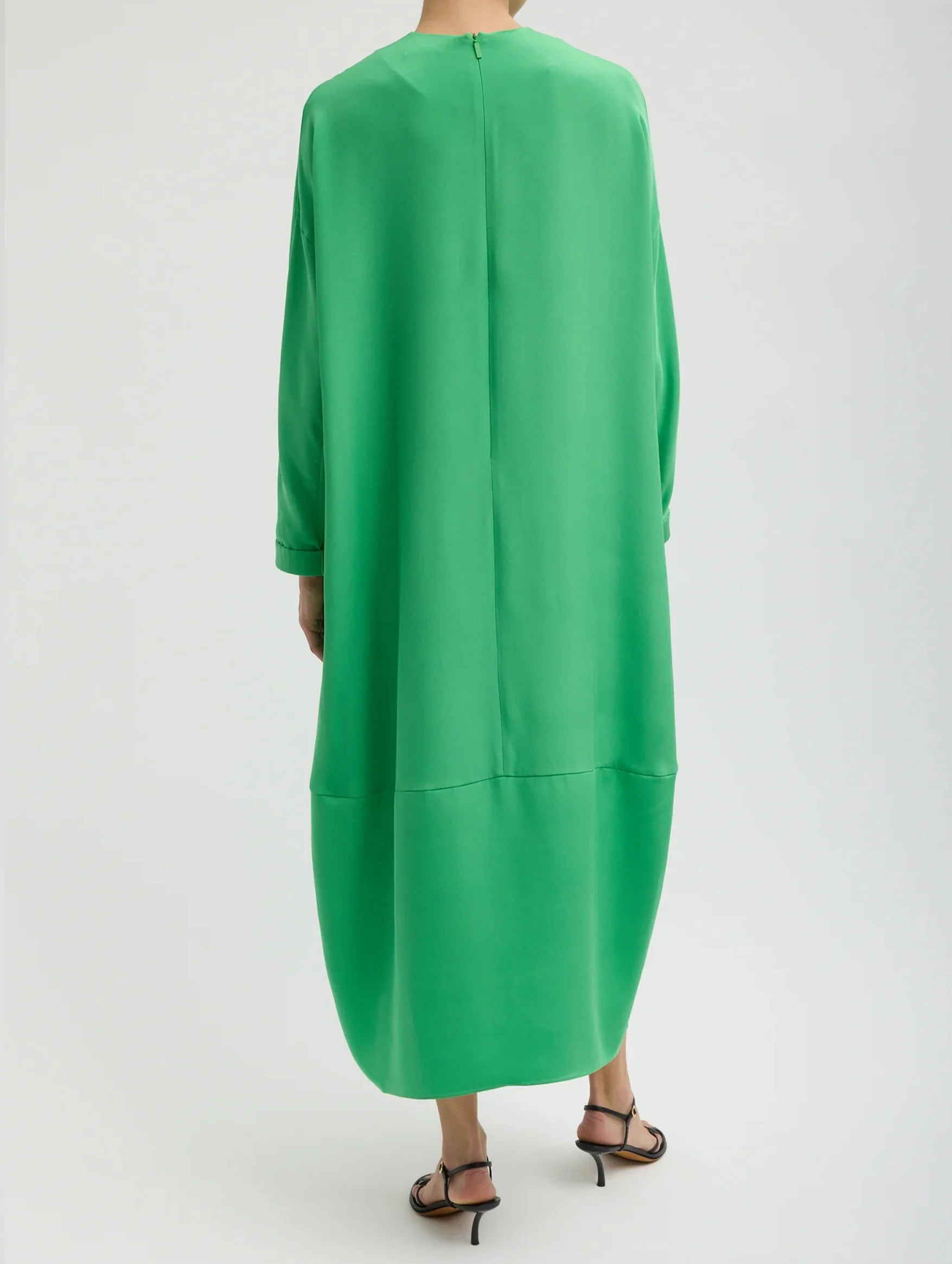 4 Ply Silk Long Sleeve Cocoon Dress in Green - Image 2