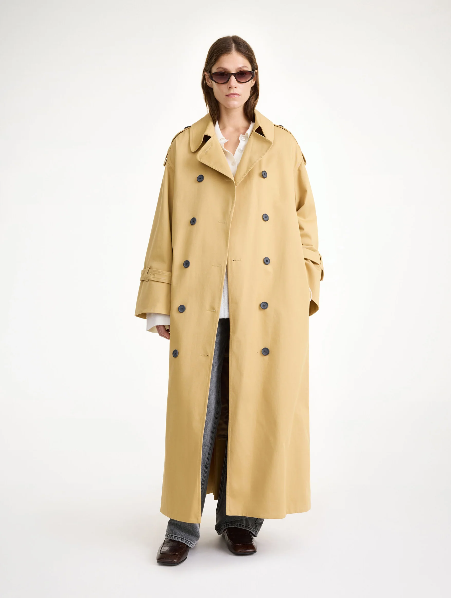 Alanis Trench Coat in Sand Beige - Image 2