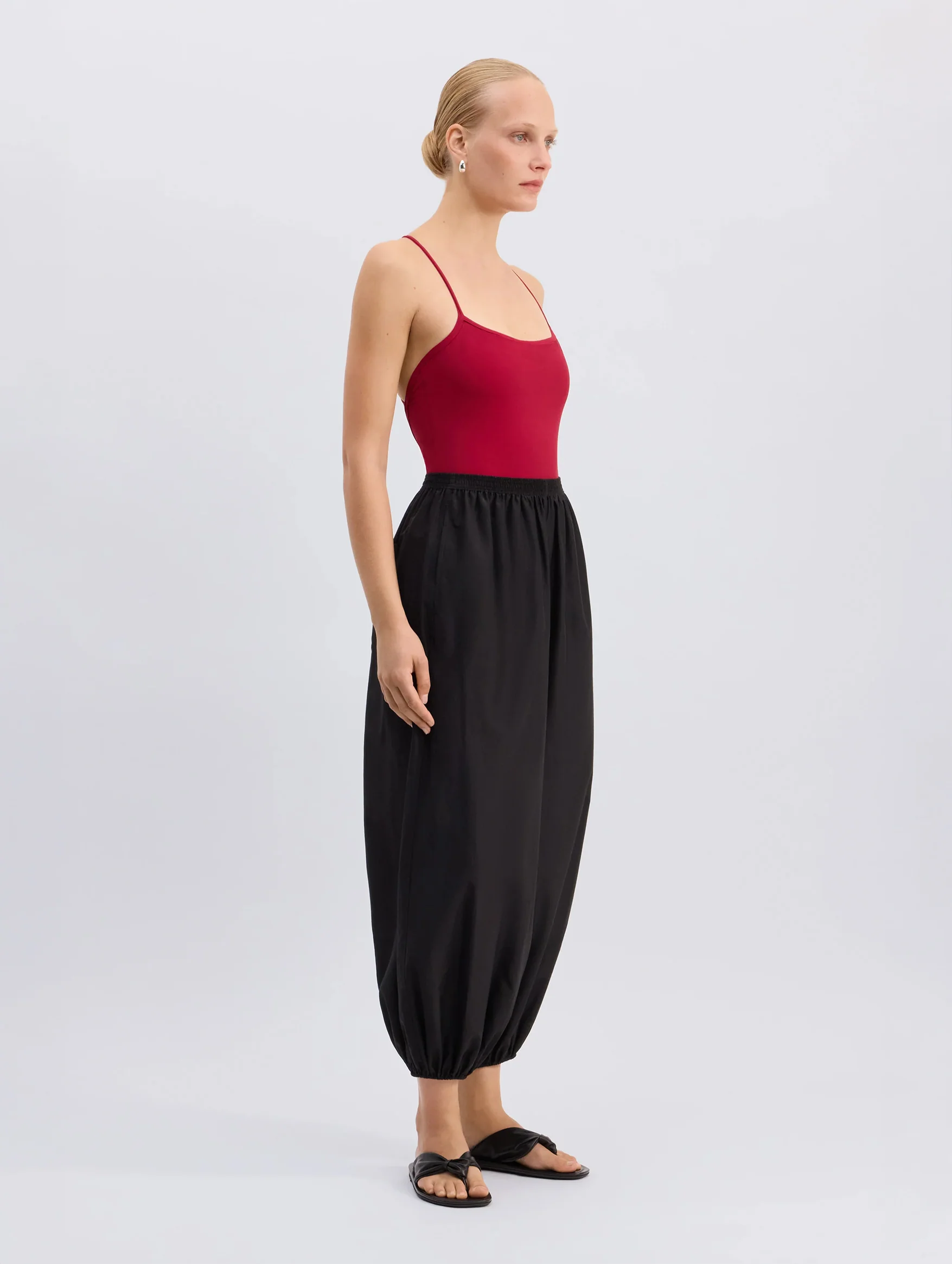Almaya Balloon Pant in Black - Image 3