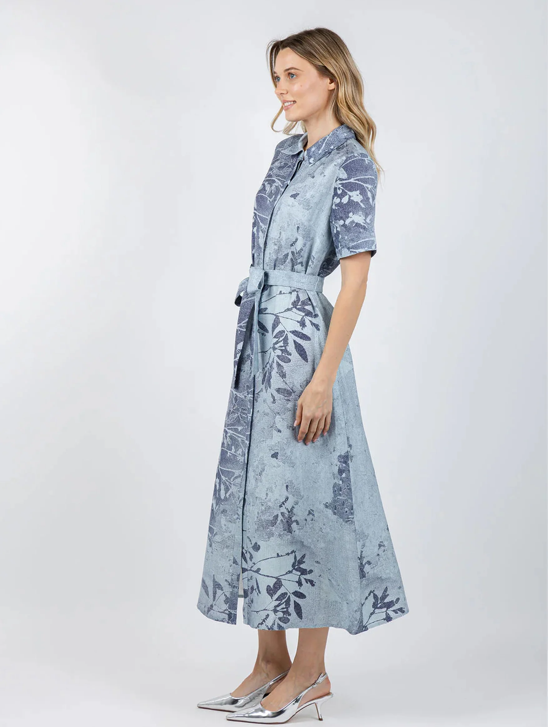 Audria Belted Midi Dress in Sky Floral - Image 3