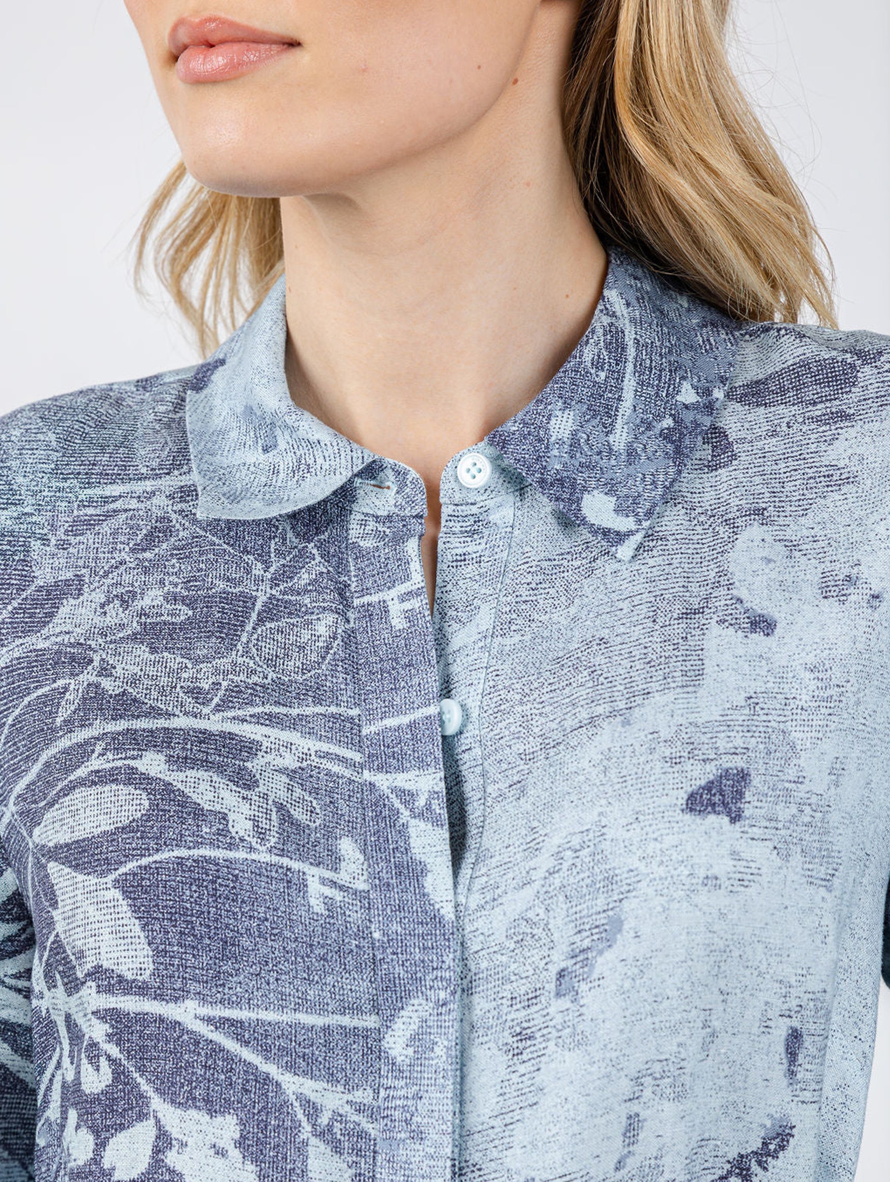 Audria Belted Midi Dress in Sky Floral - Image 4