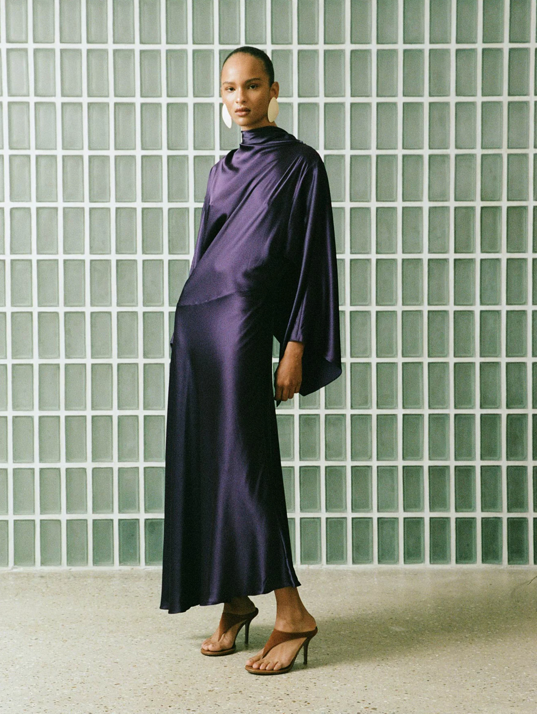 Bayamo Silk Satin Dress in Purple - Image 2