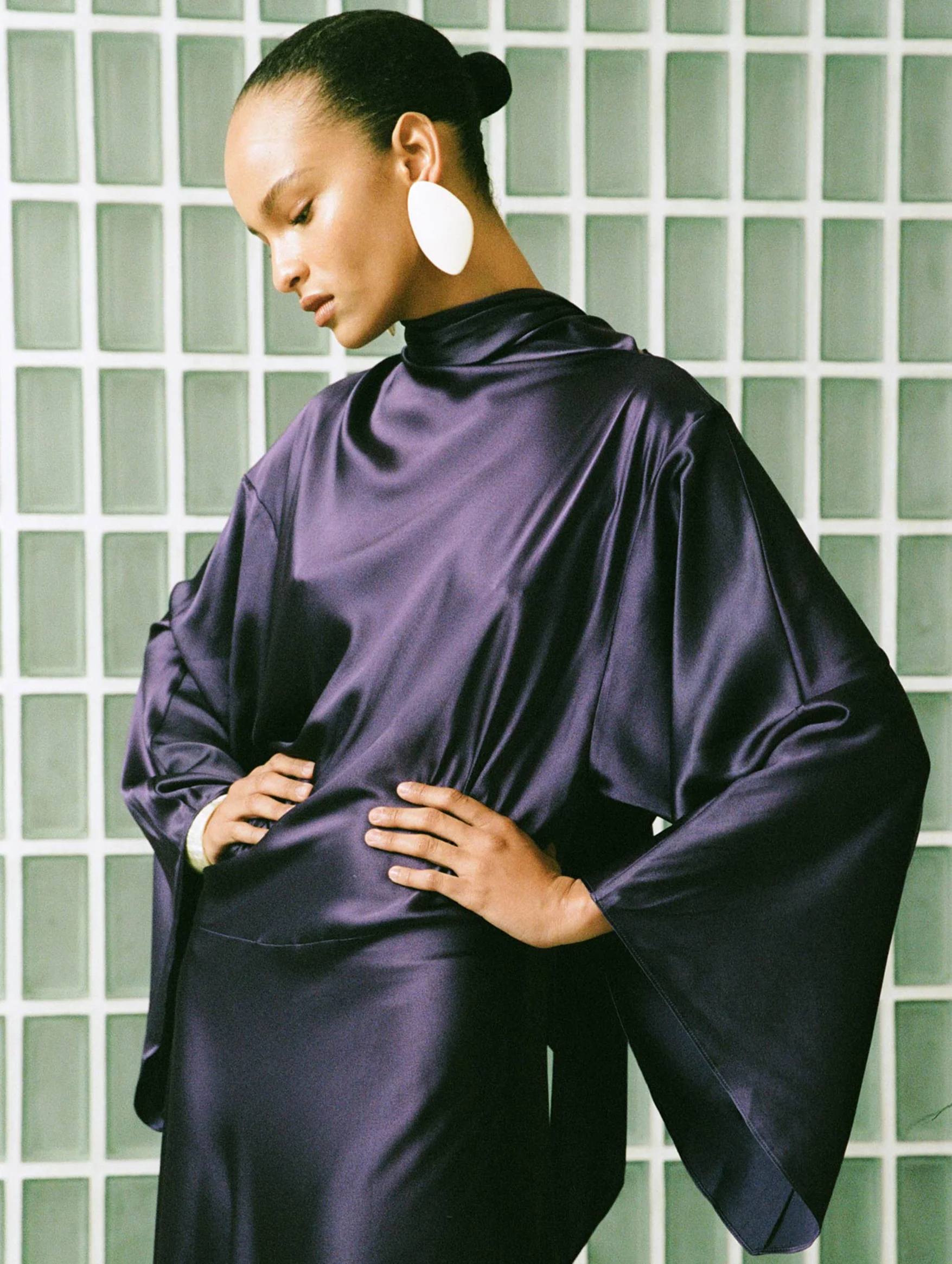 Bayamo Silk Satin Dress in Purple - Image 3