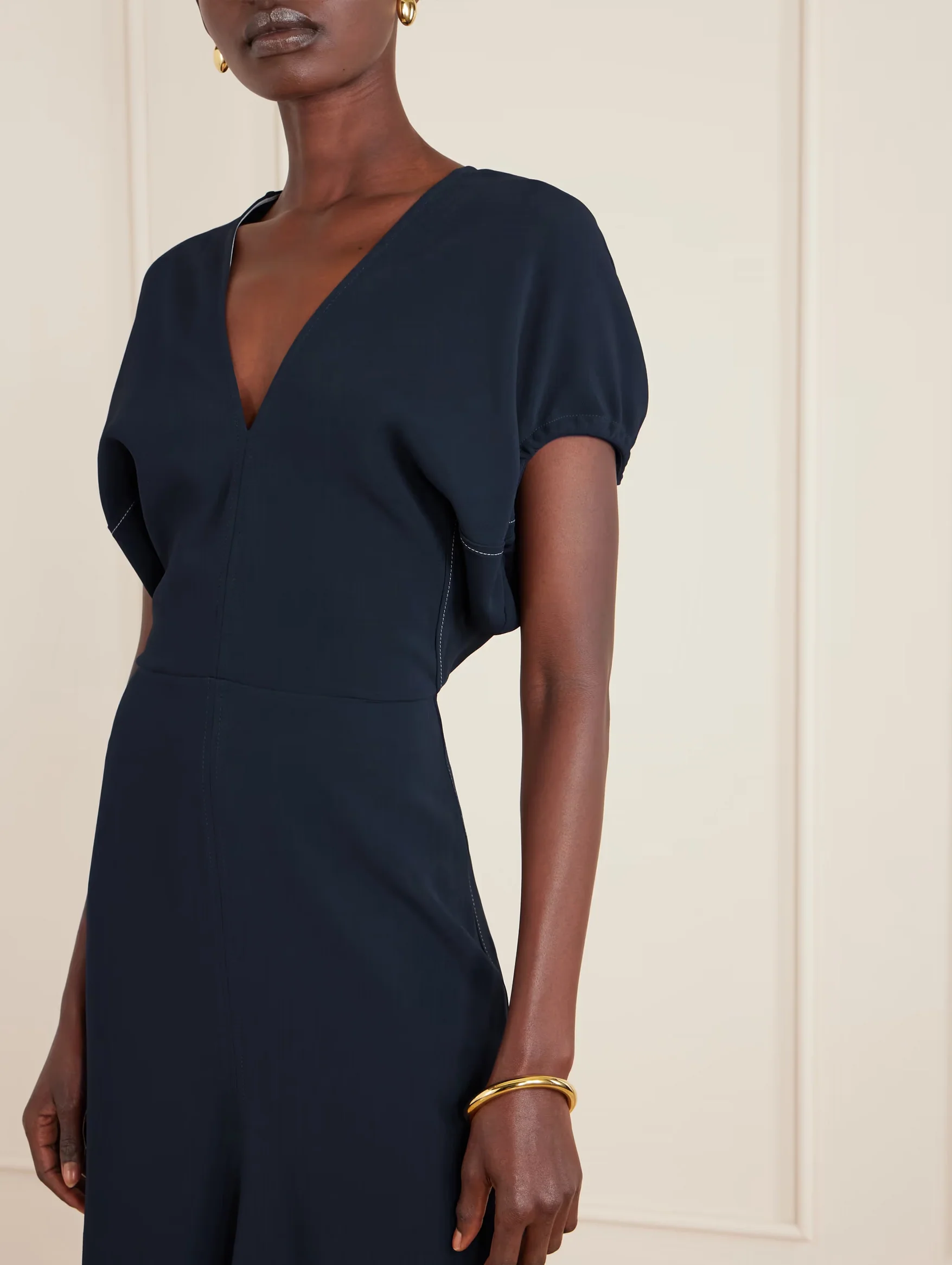 Blouson Detail Midi Dress in Navy - Image 4