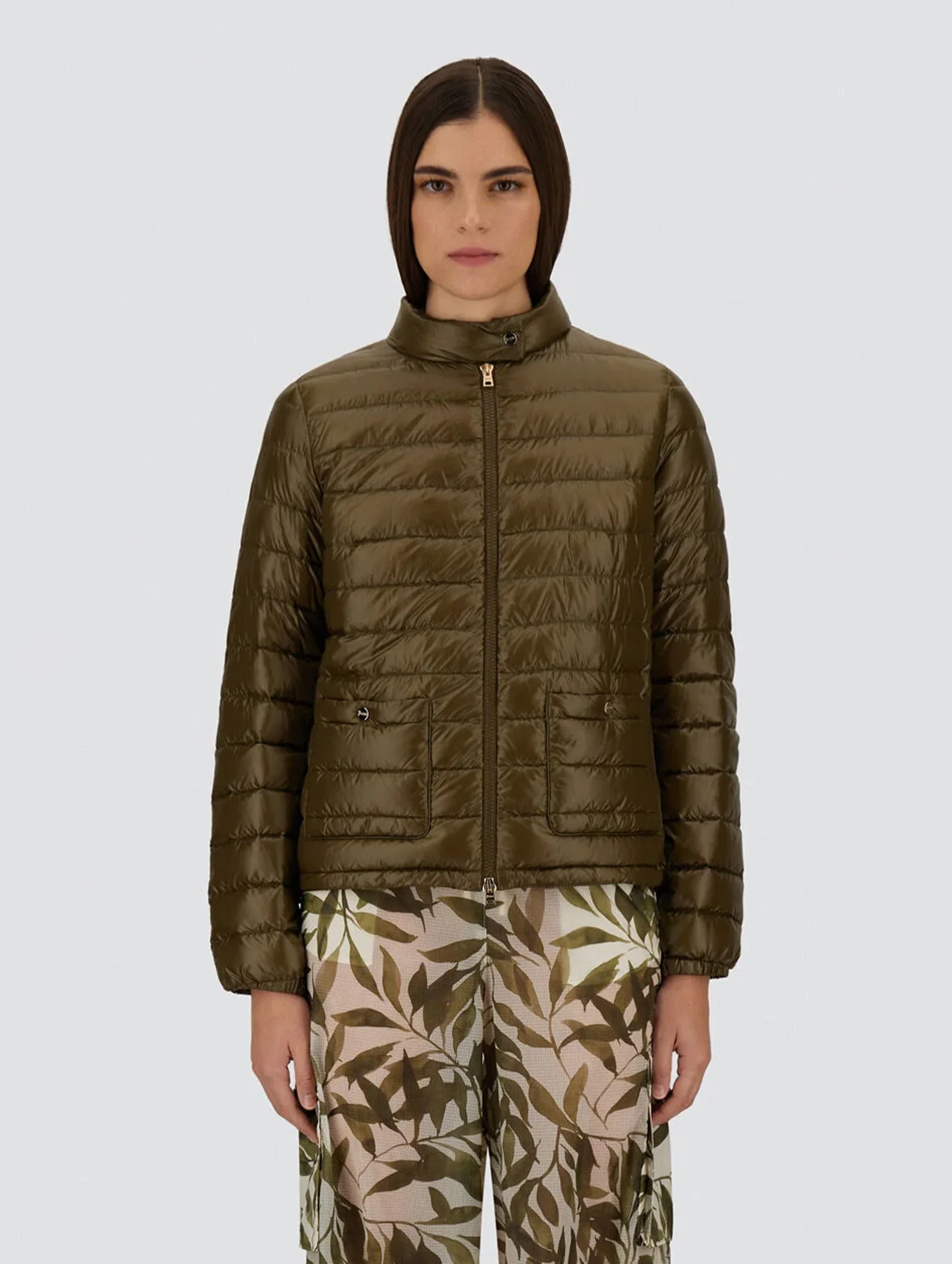 Bomber Jacker in Nylon Ultralight in Military Green - Image 3