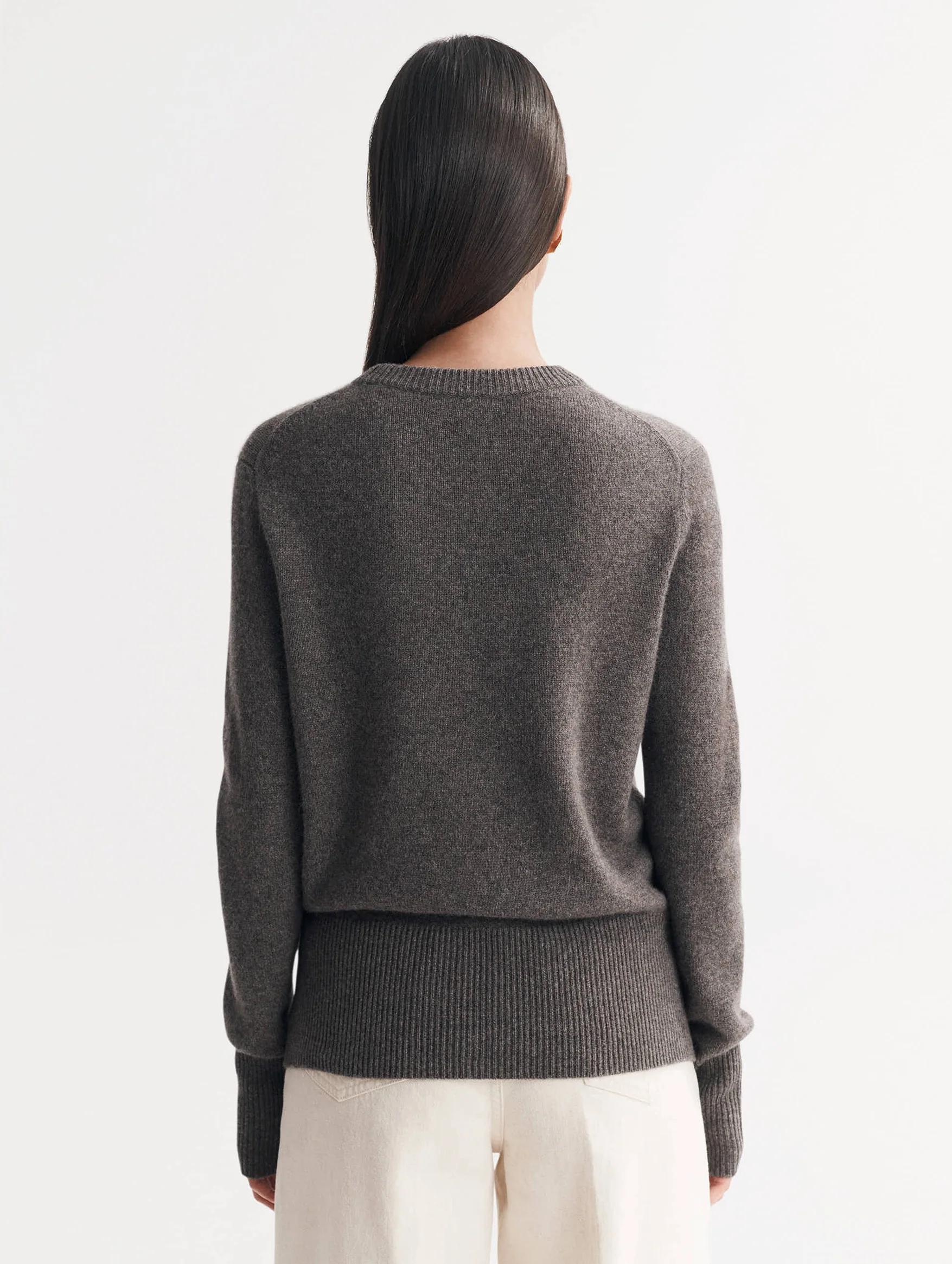 Classic Cashmere Crewneck in Wood - Image 4