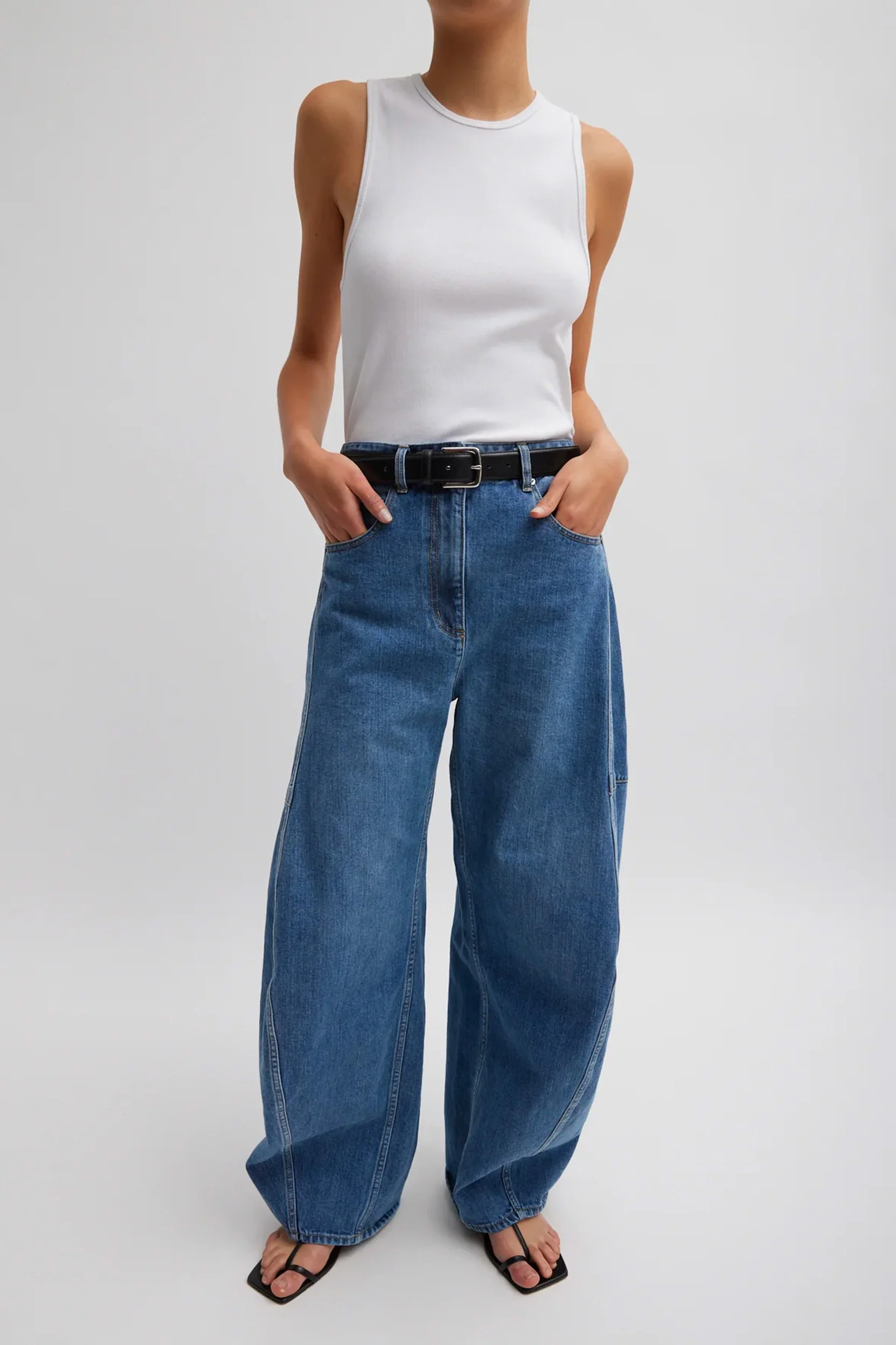 Classic Wash Denim Sid Jean - Short - Image 3