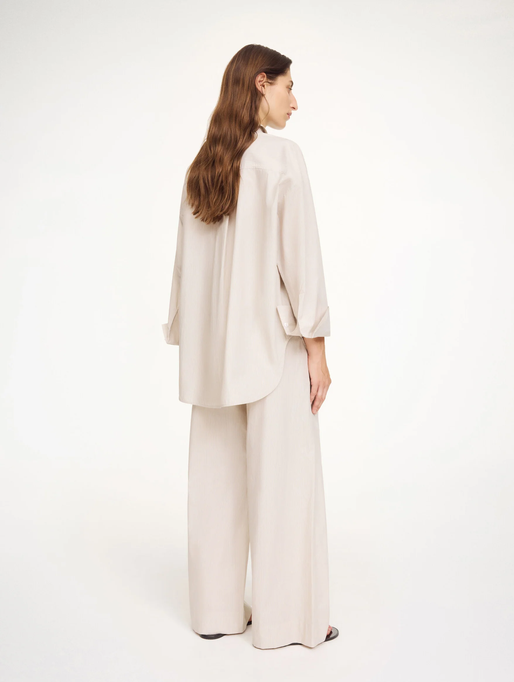Derris Organic Cotton Shirt in Beige Thin Stripe - Image 3
