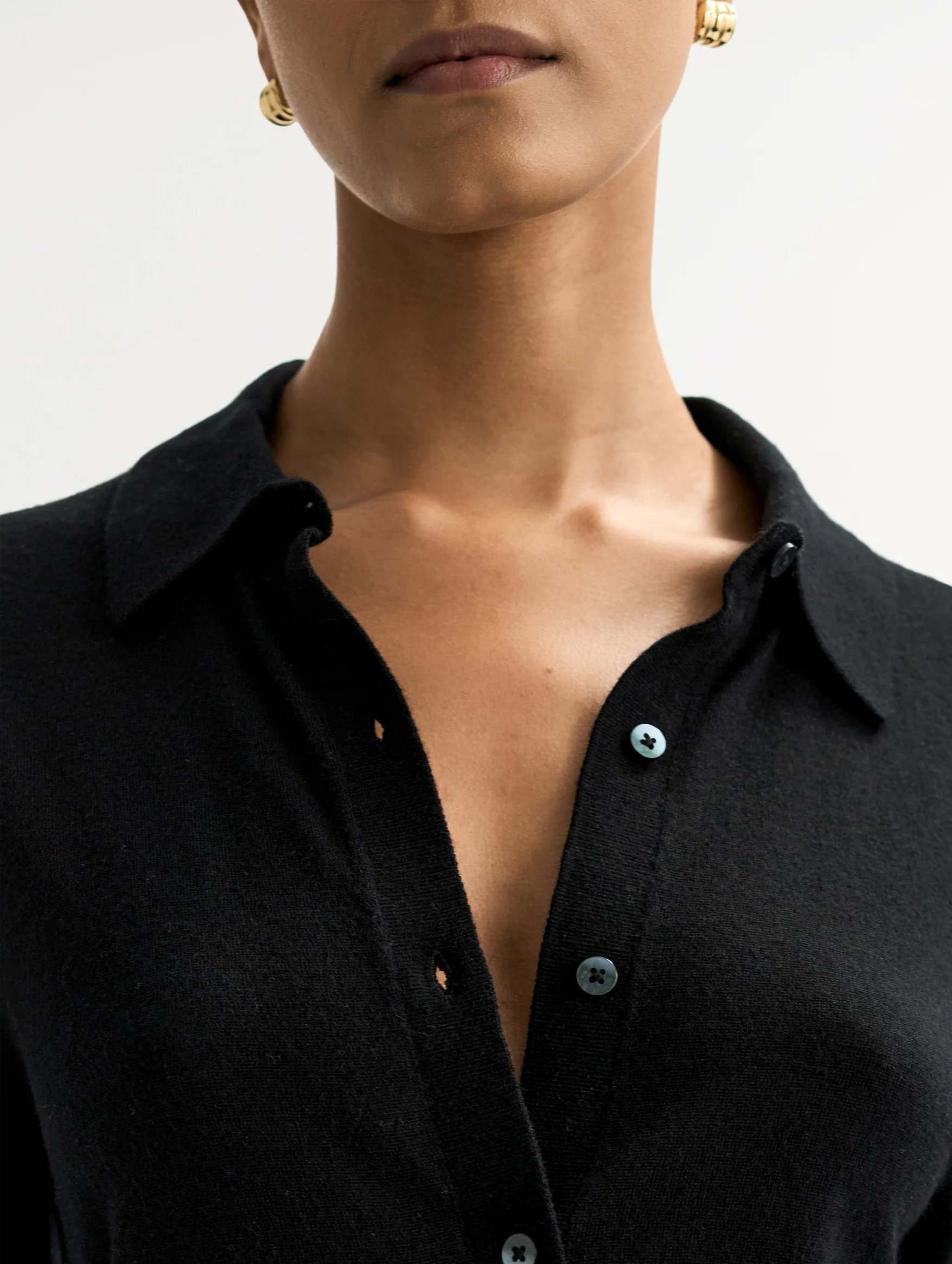 Featherlight Cashmere Shirt in Black - Image 3