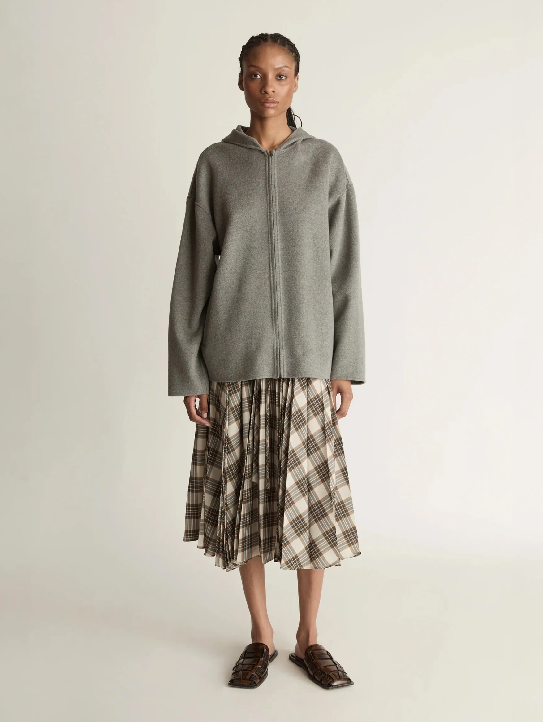 Florentine Cashmere Hooded Jacket in Grey Marle - Image 2