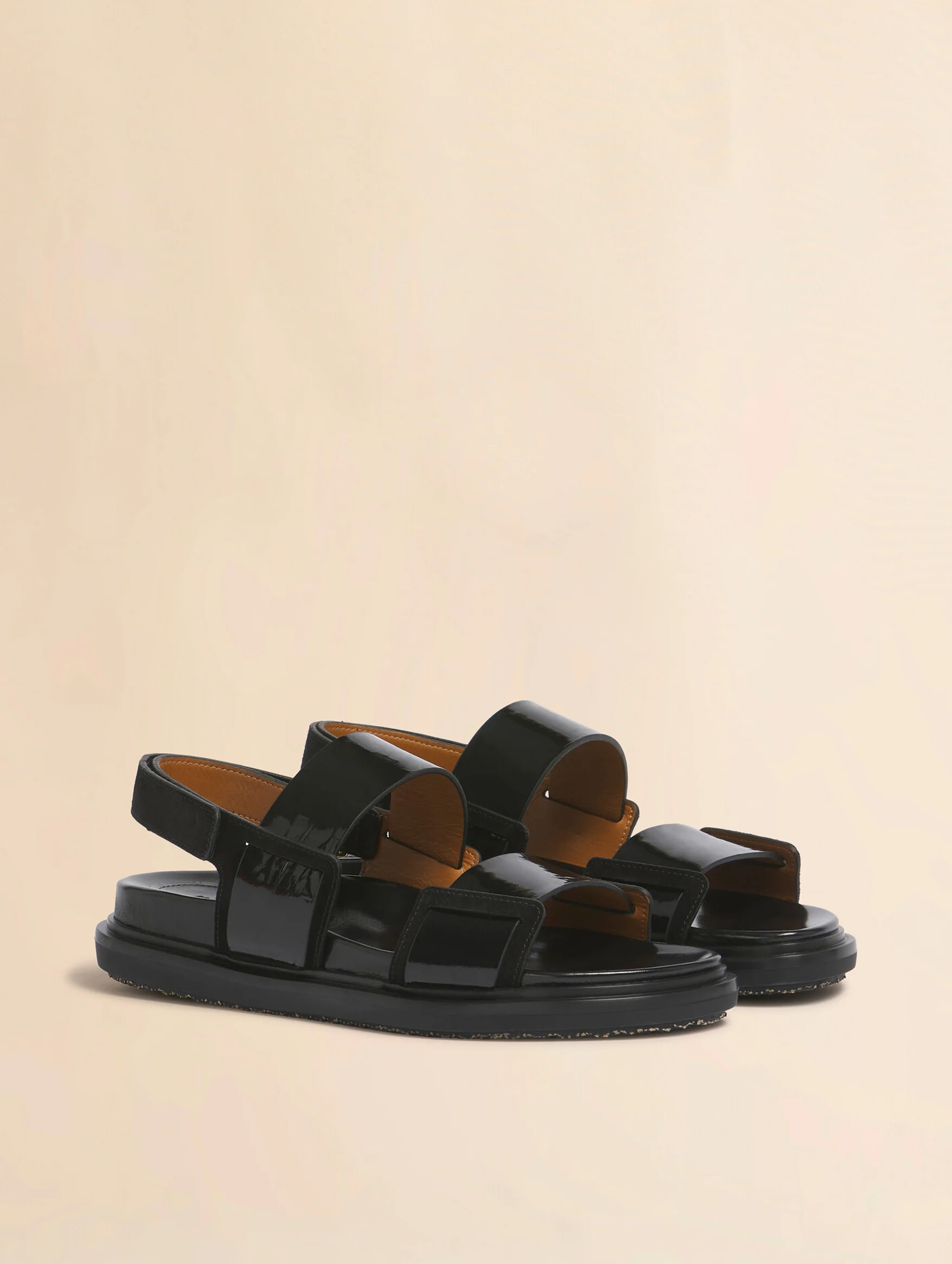 Fussbett Double-Strap Sandal in Black - Image 3