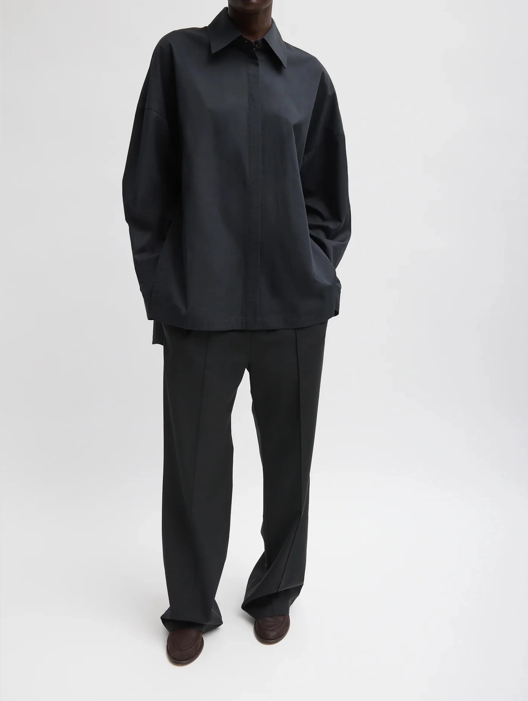 Gabe Oversized Shirt in Black - Image 2