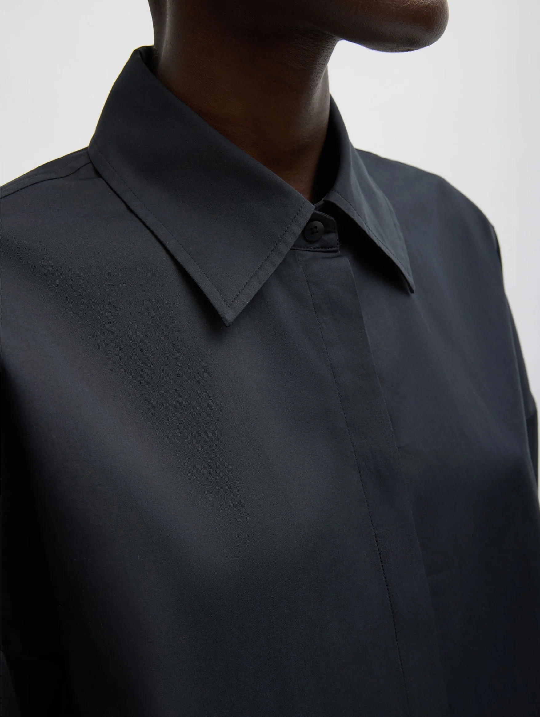 Gabe Oversized Shirt in Black - Image 5