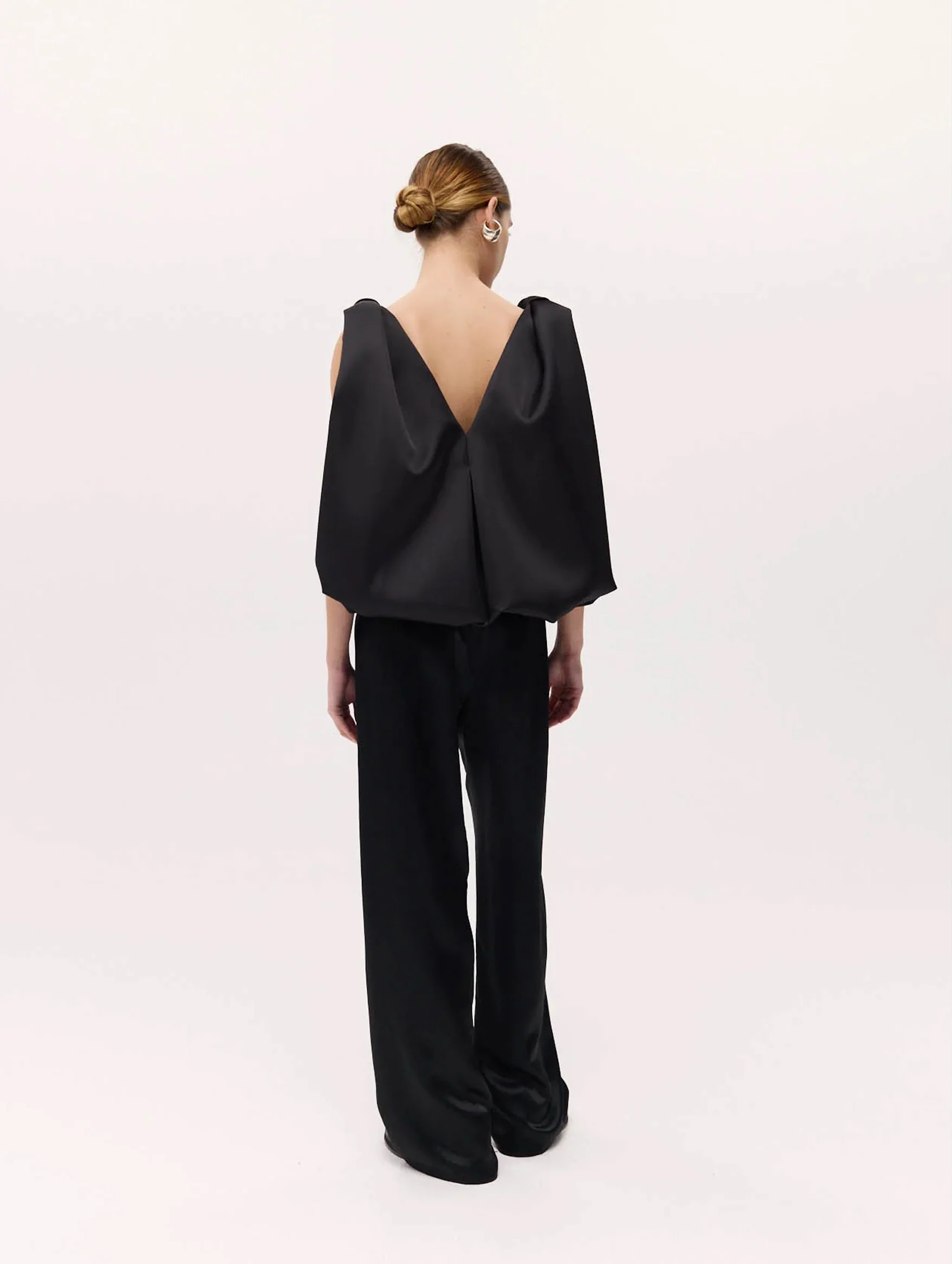 Knot Top in Black - Image 5