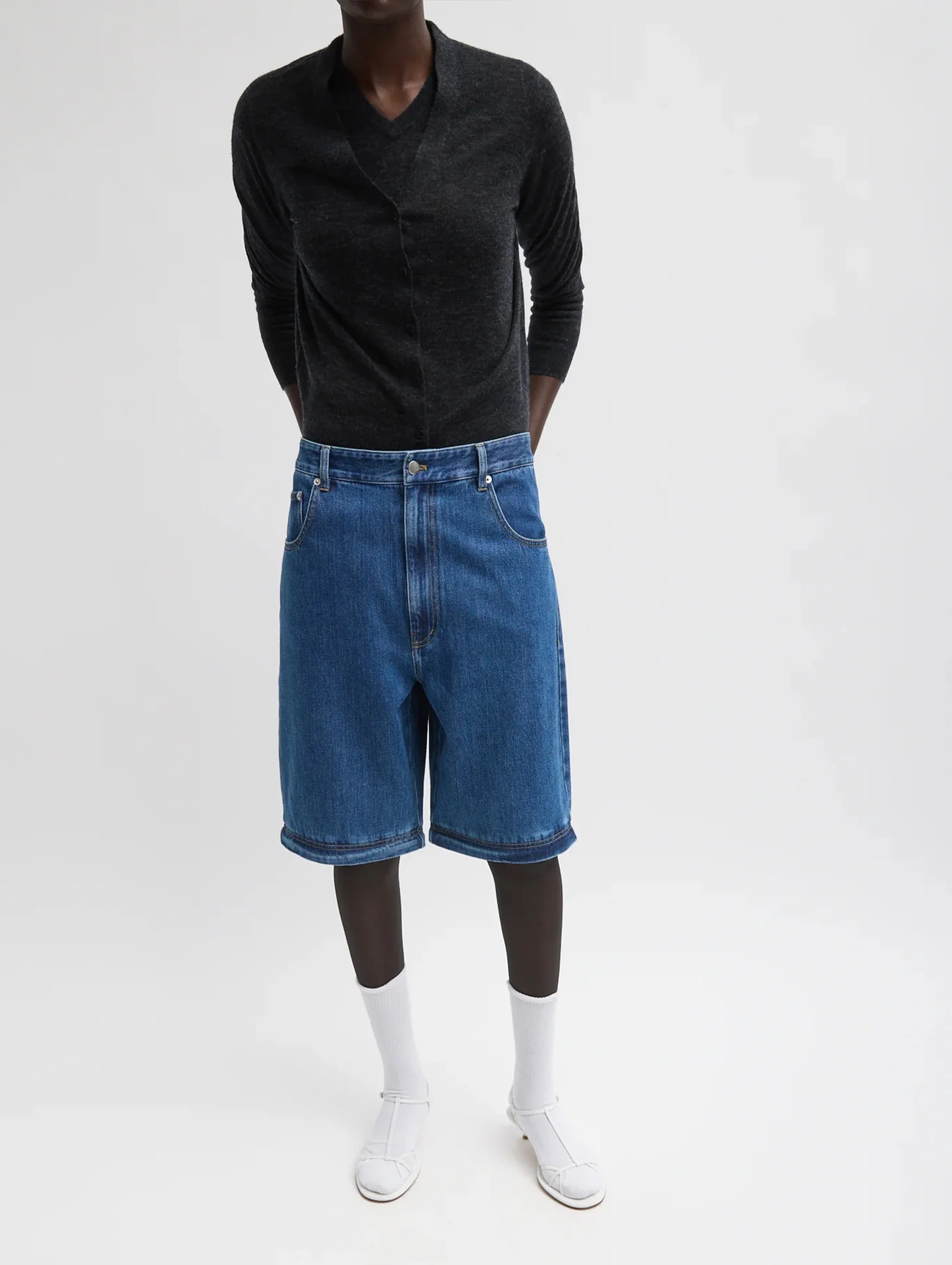 Lars Denim Short Convertible Zip Jean in Classic Blue - Image 5