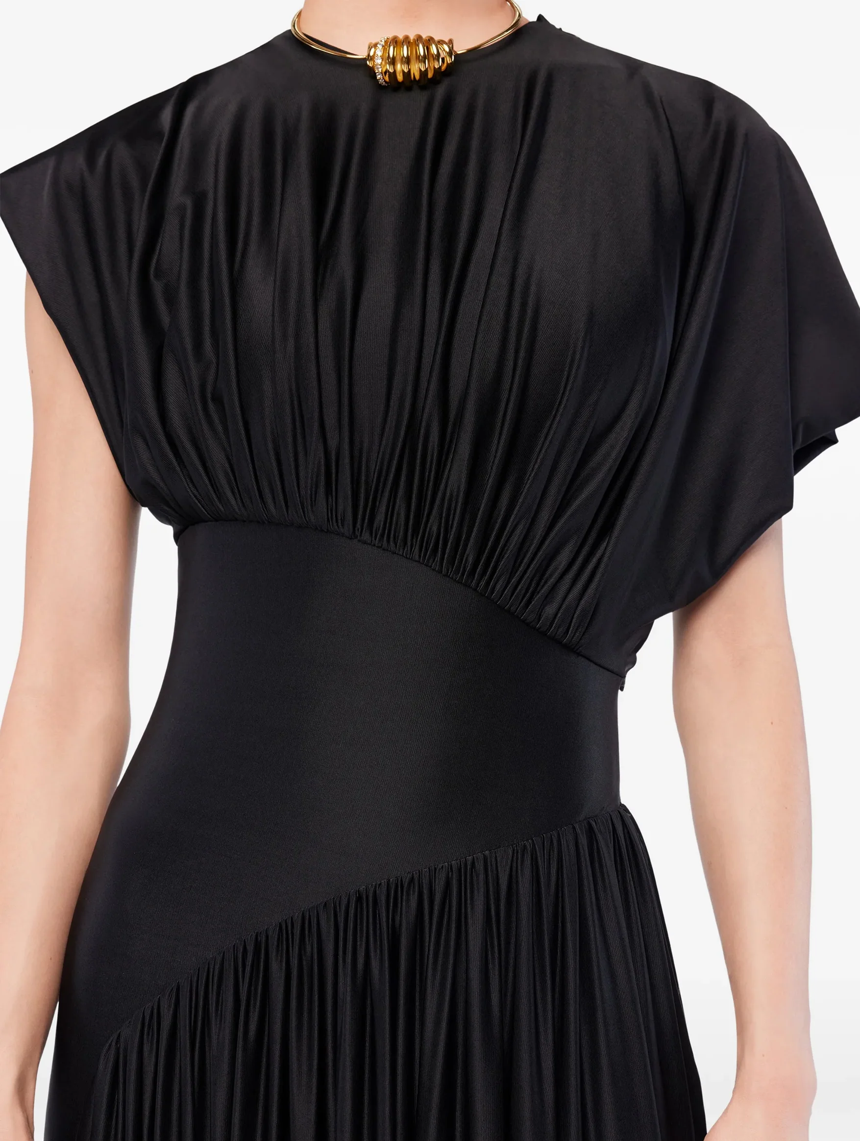 Long Dress With Ruched Details in Black - Image 4