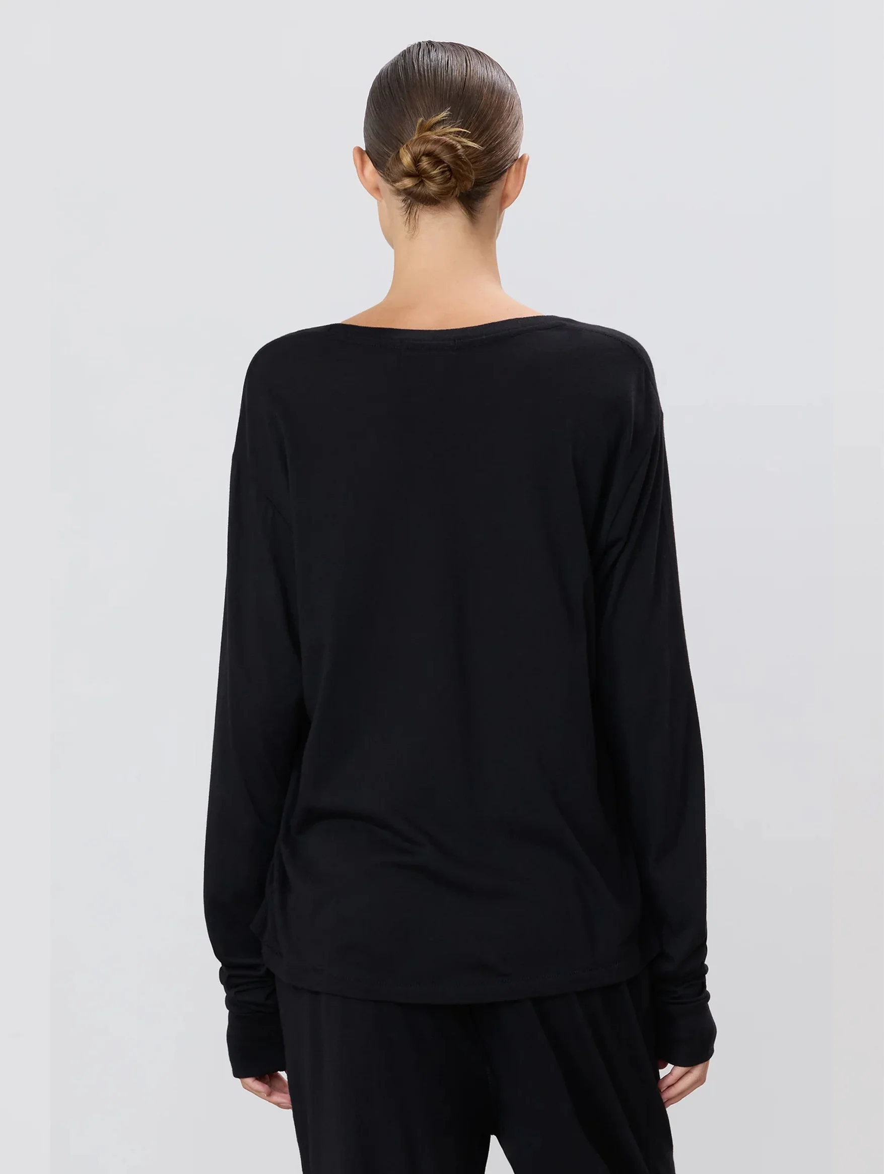 Long Sleeve Boyfriend T-Shirt in Black - Image 4