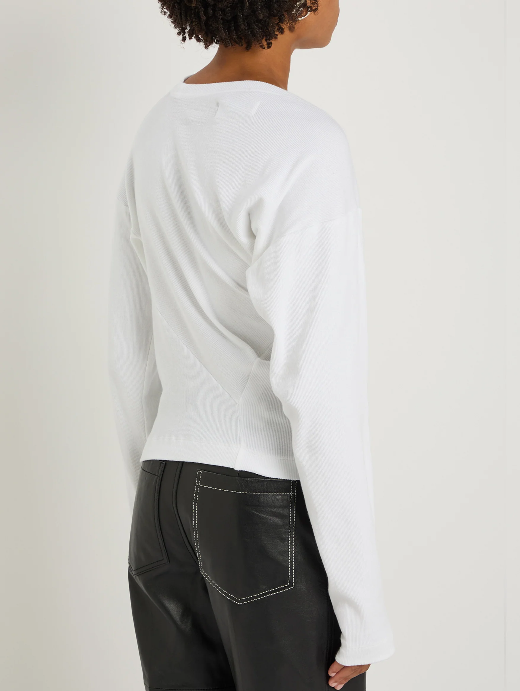 Long Sleeve Hebo Top in White - Image 4
