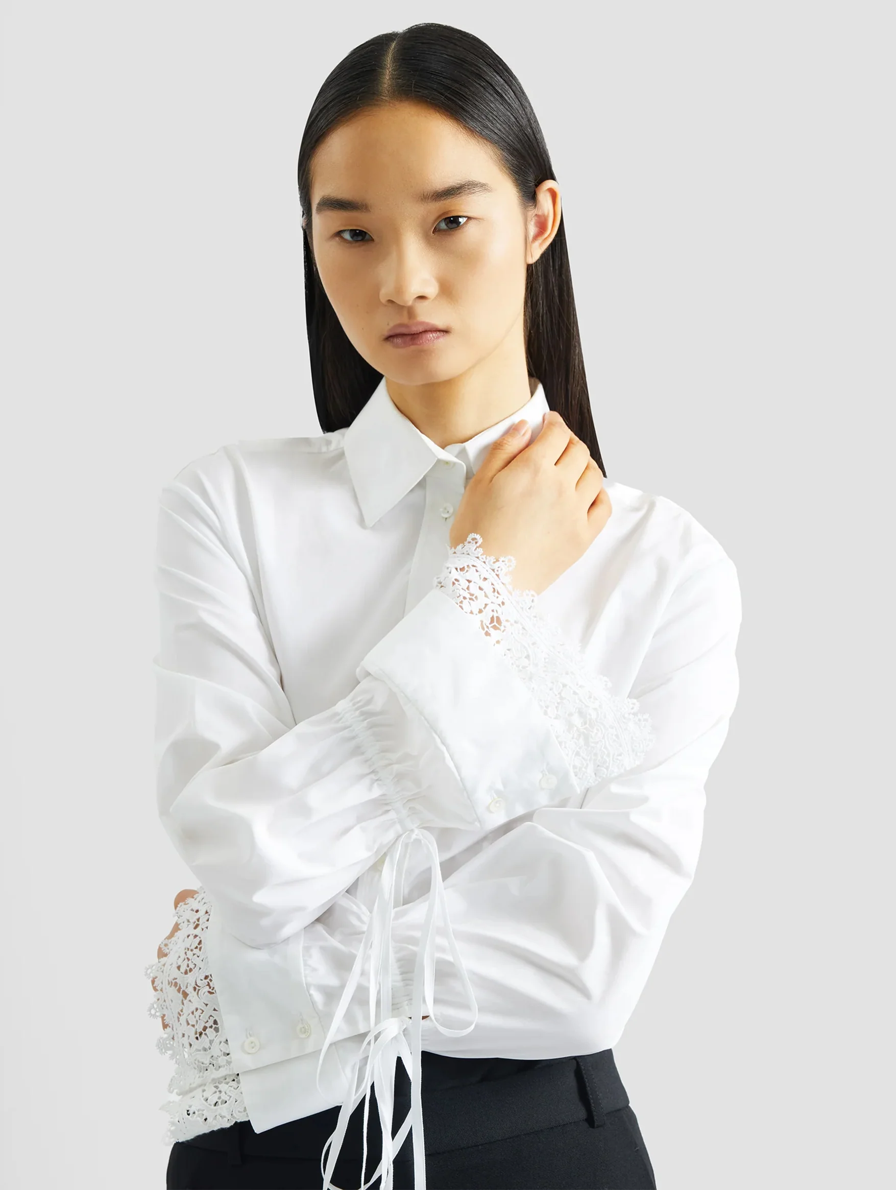 Long Sleeve Tie Detail Shirt in White - Image 4