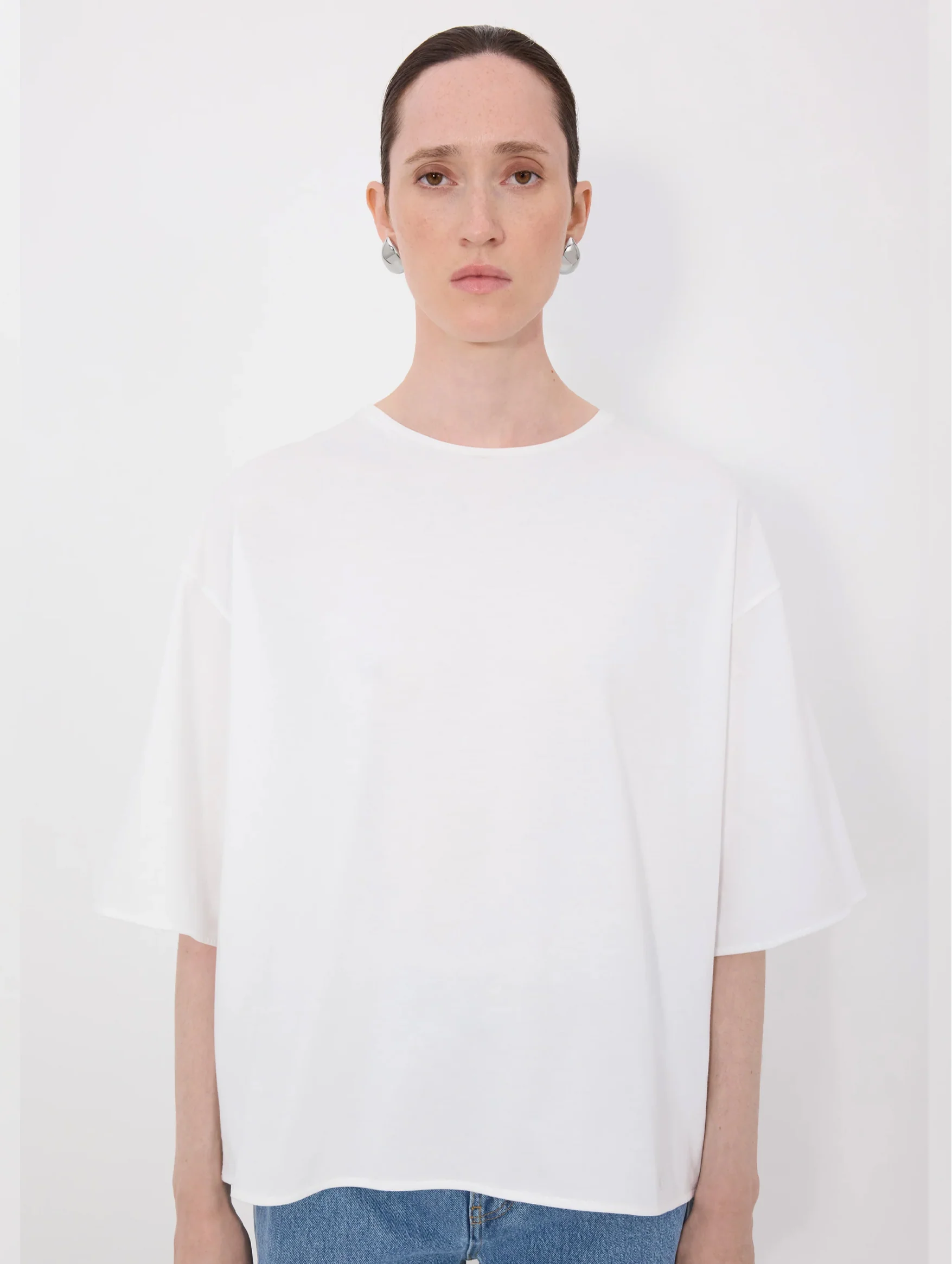 Osis Oversized T-shirt in White - Image 4