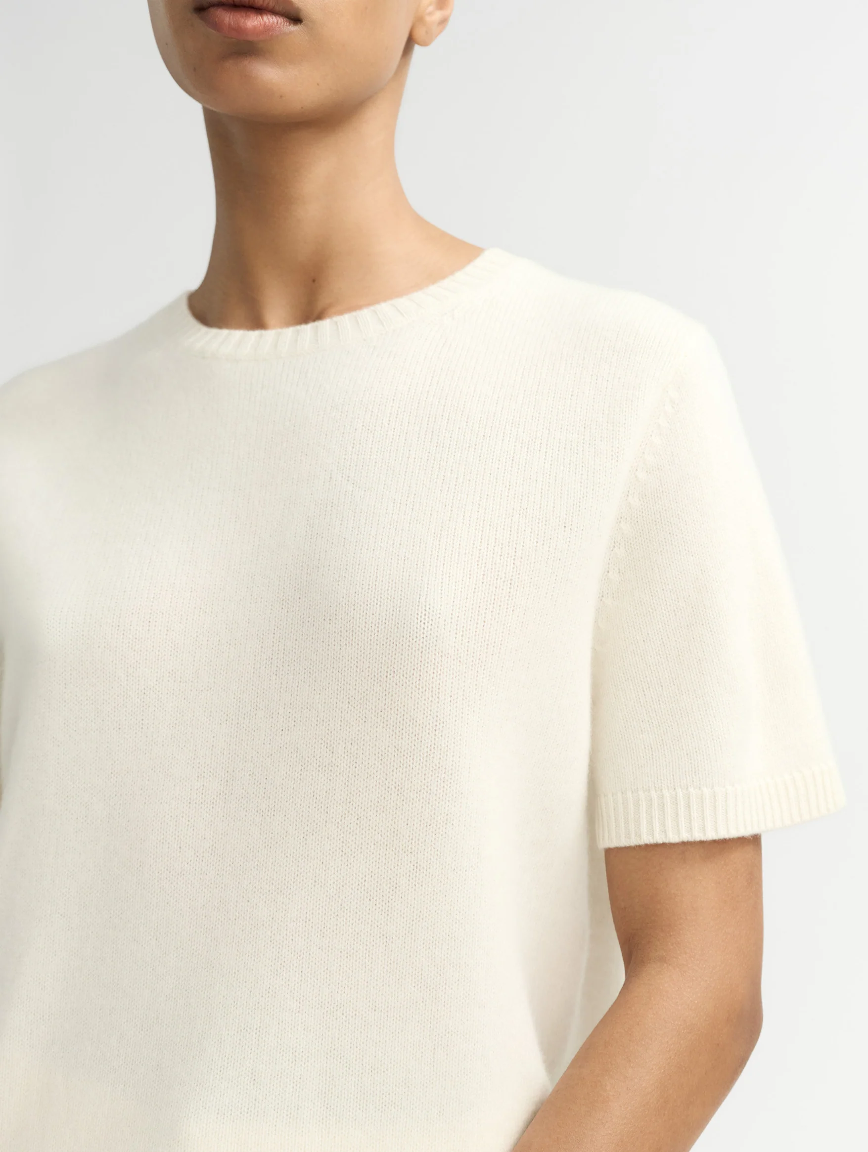 Oversized Cashmere T-Shirt in Feather White - Image 5