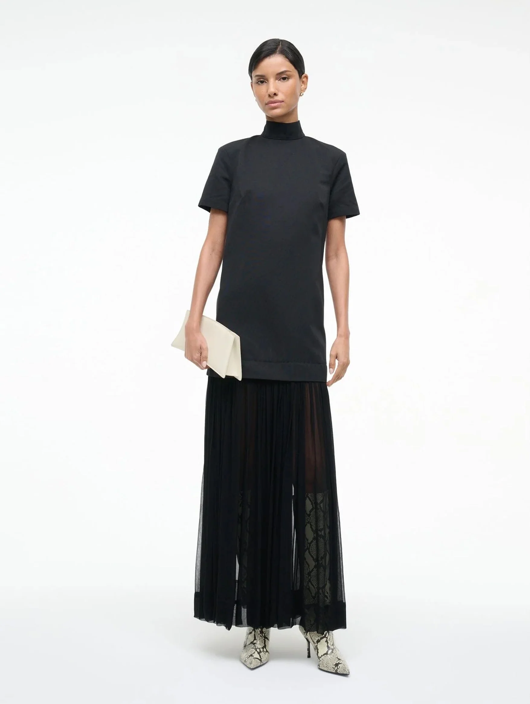 Pia Dress in Black - Image 2