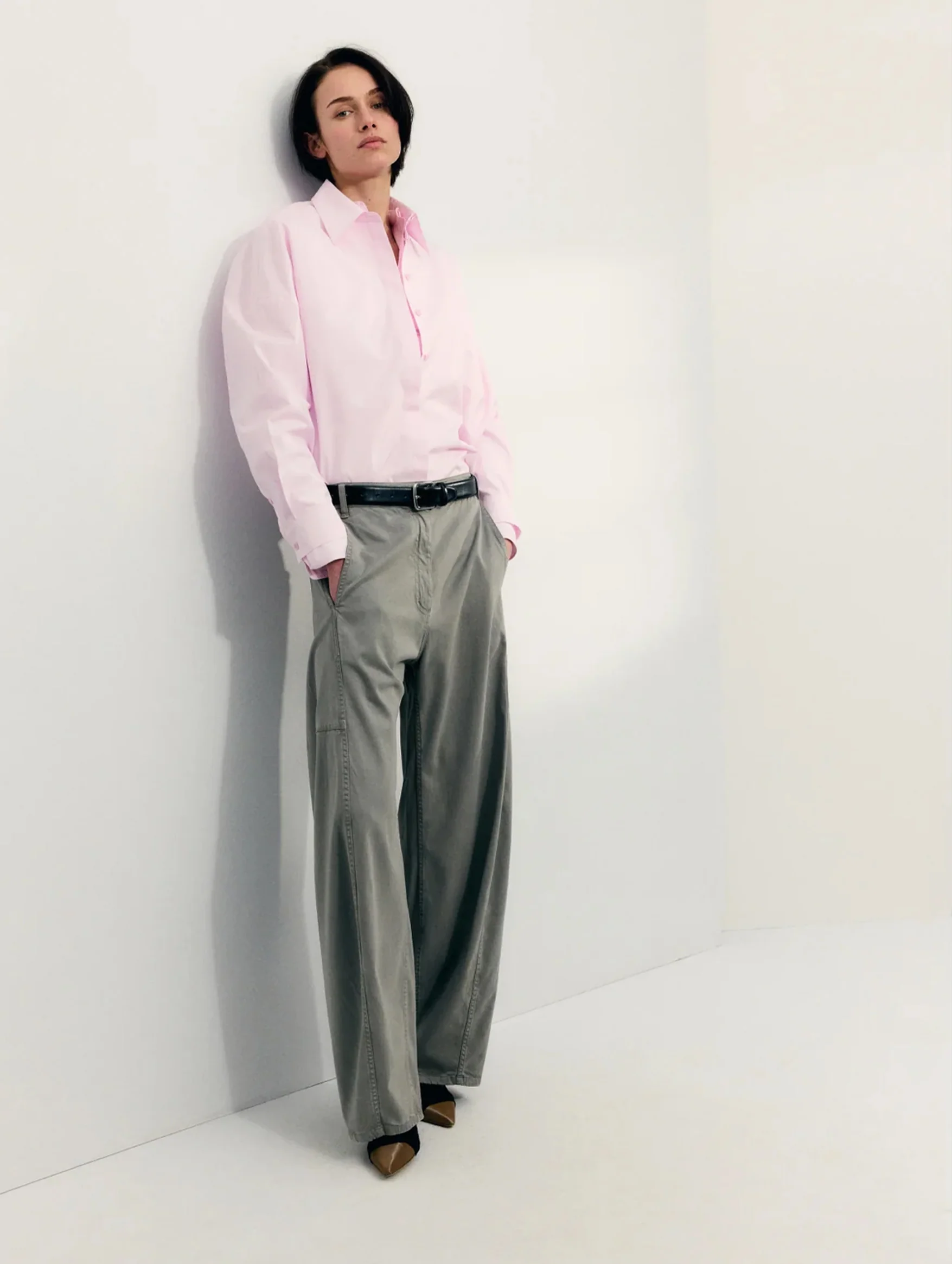 Reactive Garment Dyed Stretch Twill Sid Pant in Pewter (Regular) - Image 5
