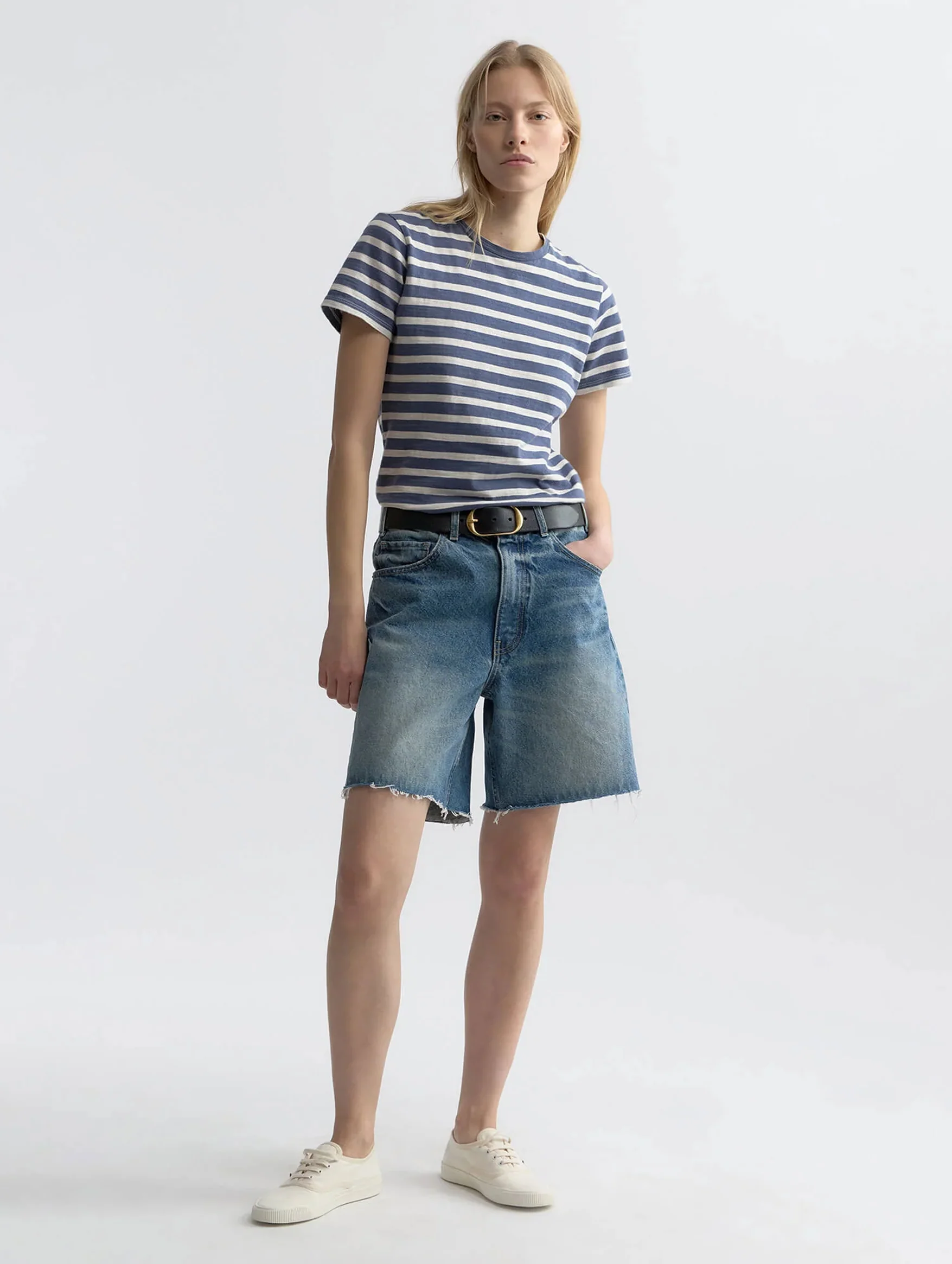 Russel Denim Short in Rosebowl Wash - Image 2