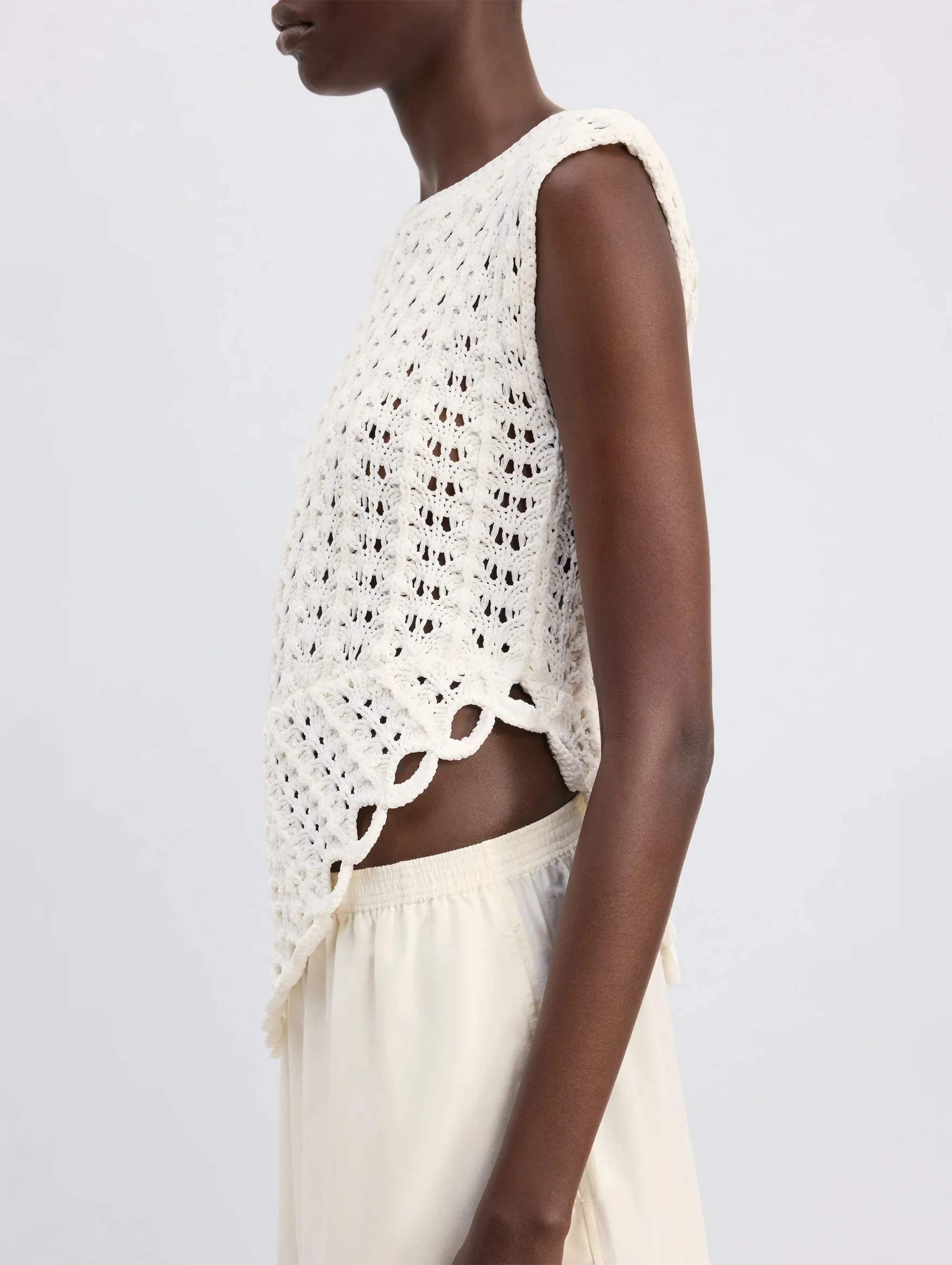 Saez Asymmetric Sleeveless Top in White - Image 4