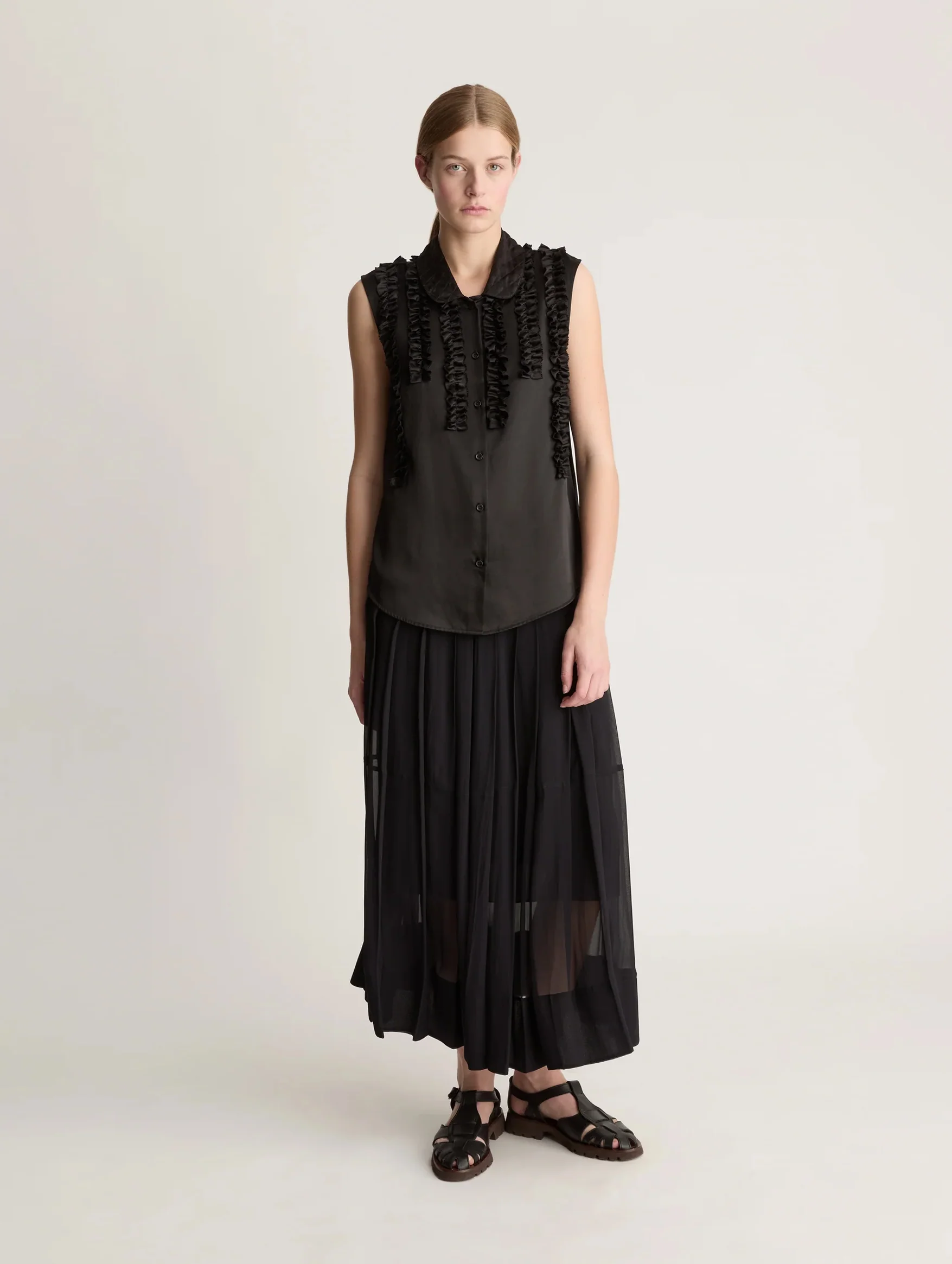 Sherry Sleeveless Blouse in Black - Image 2