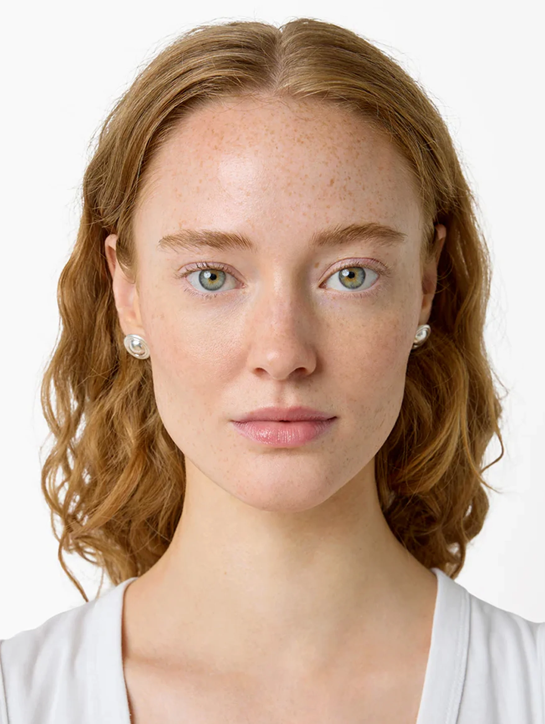 The Eloise Earrings in Silver - Image 3