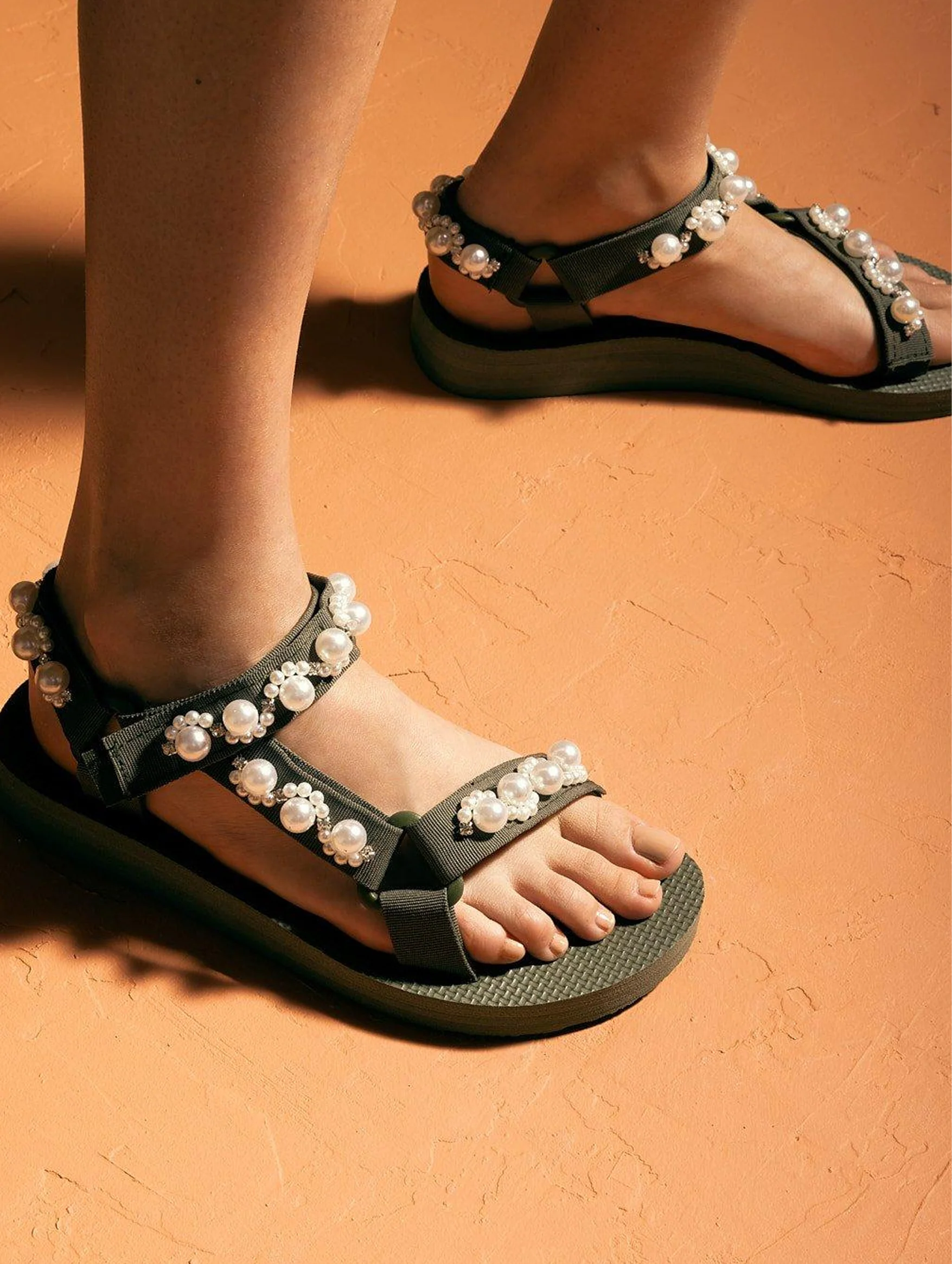 Trekky Sandal in Khaki & Pearl - Image 2