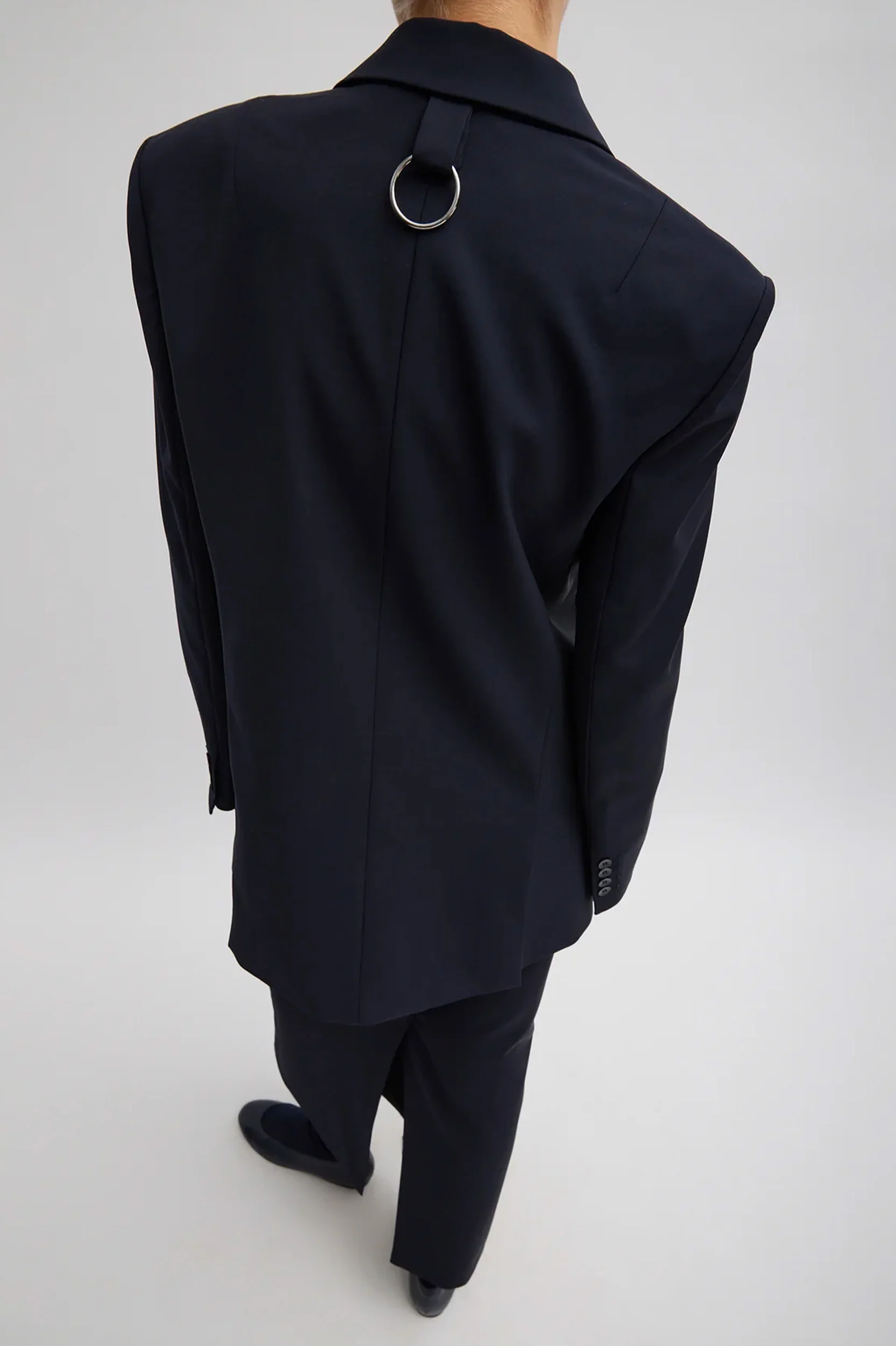 Tropical Wool Max Blazer in Navy - Image 5