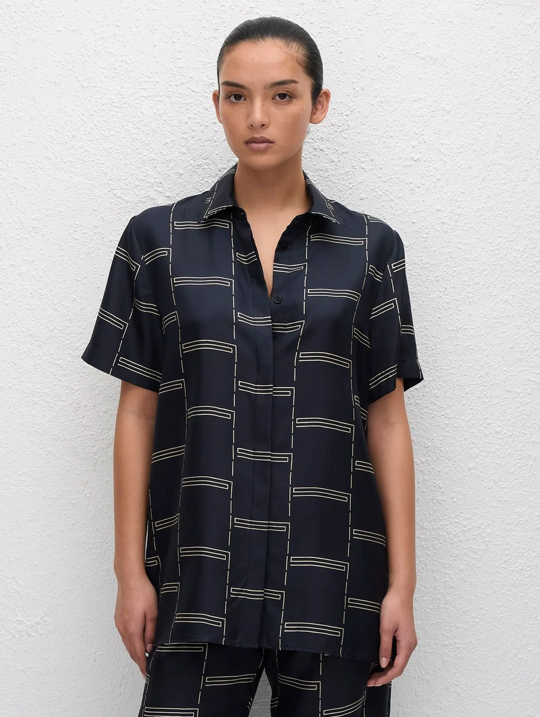 Twill Short Sleeve Shirt in Bamboo - Image 4