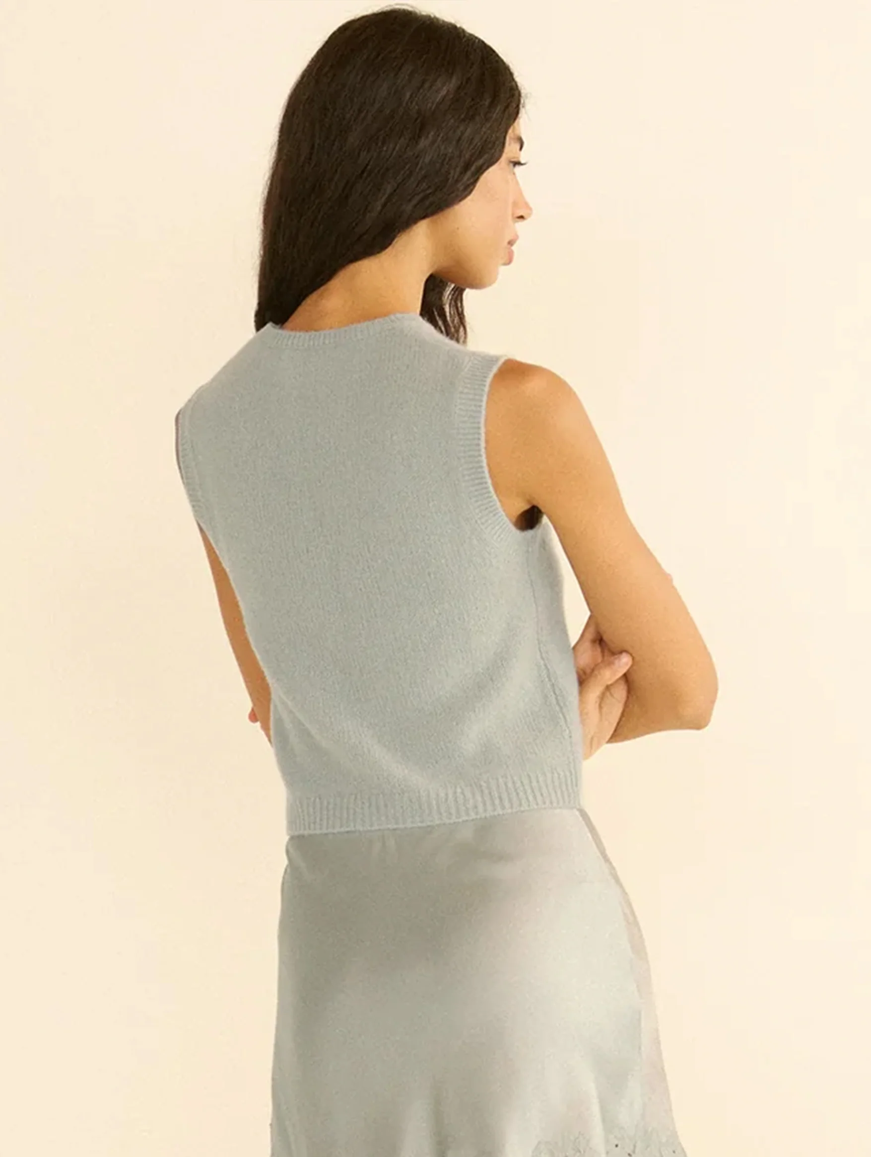 Winston Cashmere Vest in Eucalyptus - Image 5